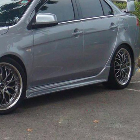 Накладки на пороги "Zodiak" для Mitsubishi Lancer X (2007-2016) купить недорого с доставкой в Георгиевск